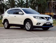 NISSAN X-TRAIL 2.0 V HYBRID 4X4  ปี 2015 จด 2016
