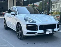 2023 Porsche Cayenne S E-Hybrid Coupe สีขาว