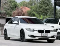 BMW 3 Series 320i Luxury 2013 พร้อมใช้งานทันที
