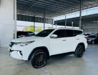 TOYOTA FORTUNER 2.8 4WD ปี 2015 เกียร์ AT 