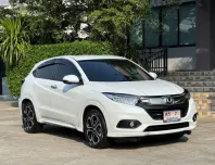 2020  HONDA HRV 1.8 EL รถมือเดียวป้ายแดง วิ่งเพียง 40,000 กม เข้าศูนย์ทุกระยะ รถไม่มีอุบัติเหตุครับ