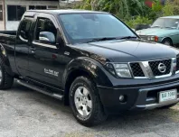 2013 Nissan navara CALIBRE 2.5 รถสวยพร้อมใช้