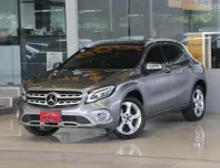 Mercedes-Benz GLA-Class 1.6 ปี 2018 ไมล์แท้แน่นอน3x,xxxโล รถบ้านแท้ๆ สวยเดิมทั้งคัน ออกรถ0บาท