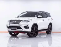 1E869 TOYOTA FORTUNER 2.8 TRD BLACKTOP 4WD AT 2017