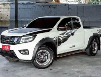 NISSAN NAVARA NP300 2.5 CAB BLACK EDITION CALIBRE M/T ปี2019แท้ (MNC) สีขาว