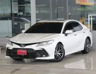 Toyota CAMRY 2.5 premium ปี 2022 รถบ้านมือเดียว ใช้น้อยเข้าศูนย์ตลอด สวยเดิม ออกรถ0บาท