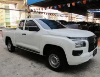 2025 MITSUBISHI TRITON CAB 2.4 ACTIVE เกียร์ธรรมดา สีขาว วิ่งน้อย 6,241 กม รถสวยสภาพใหม่ ฟรีดาวน์
