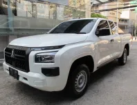 2025 MITSUBISHI TRITON CAB 2.4 ACTIVE เกียร์ธรรมดา สีขาว วิ่งน้อย 6,241 กม รถสวยสภาพใหม่ ฟรีดาวน์