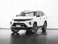 2022 TT Fortuner 2.4 Legender Blacktop 4WD A/T