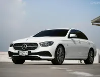 Benz E300e Avantgarde ปี 2021  รถมือเดียว ป้ายแดง  เซอร์วิสศูนย์ พร้อมใช้งาน