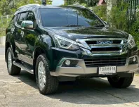 ปี 2017 ISUZU Mu-X  3.0 (DVD Navi) top สุด 7ที่นั่ง