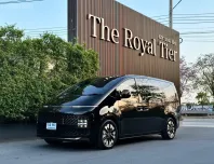 2023 Hyundai STARIA 2.2 Premium with Sunroof รถตู้/VAN รถบ้านมือเดียว ไมล์น้อย 40,000 km 