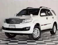 TOYOTA FORTUNER 3.0 V.CHAMP.4WD.5 Speed ภายในสีดำ เกียร์ออโต้ ปี 2014