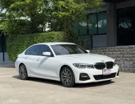 2021 BMW 320D MSPORT รถมือเดียวออกป้ายแดง รถออกจากศูนย์ปี 2021 แท้ รถวิ่งน้อย ไม่เคยมีอุบัติเหตุครับ