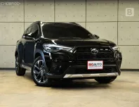 2023 Toyota Corolla Cross 1.8 Hybrid Premium Safety GR Sport SUV AT ไมล์แท้ มือแรกป้ายแดง B5147