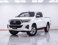 1F041 TOYOTA HILUX REVO 2.4 E SMART CAB PRERUNER MT 2018