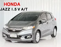 GK รถบ้าน มือเดียว Honda JAZZ 1.5V i-VTEC รถเก๋ง 5 ประตู 