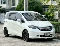 2010 Honda Freed 1.5 E รถบ้าน สภาพดี