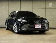 2021 Toyota CAMRY 2.5 Hybrid Premium Sedan AT ไมล์แท้ 8 หมื่น รับประกันตัวรถ 5 ปี 150,000 KM B3951