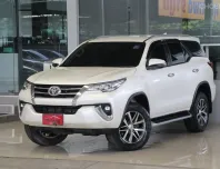 Toyota Fortuner 2.4 V ปี2017 รถบ้านแท้ ใช้น้อย8x,xxxโล เข้าศูนย์ตลอด สวยเดิมทั้งคัน ออกรถ0บาท
