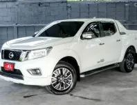 NISSAN NAVARA NP300 CALIBRE 2.5 SPORTECH สี่ประตู M/T ปี2016 จด ปี2017 สีขาว