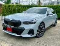 BMW 5 Series 530e G60 ปี 2024 รถบ้านพร้อมใช้งาน ไมล์น้อย มือเดียวป้ายแดง  