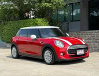 2016 MINI COOPER 5 DOOR HATCH รถมือเดียว วิ่งเพียง 50,000 กม เข้าศูนย์ทุกระยะ รถไม่มีอุบัติเหตุครับ