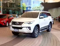 2018 Toyota Fortuner 2.8 TRD Sportivo ฟรีดาวน์ รถสวยพร้อมใช้ 