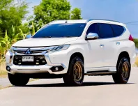 Mitsubishi Pajero Sport 2.5 ปี 2015 SUV สุดแกร่งสภาพเยี่ยม