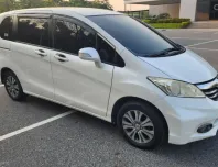 Honda Freed 1.5 E 2014 สภาพดี ซื้อมาใช้ปลายปี 2015 มือเดียว