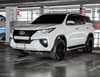 Toyota Fortuner 2.4 V 2018 รถ SUV สภาพดี ไมล์น้อย