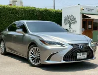 Lexus ES300h 2.5 Grand Luxury ปี 2020 สภาพเยี่ยมไมล์น้อย 