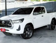 TOYOTA HILUX REVO 2.4 PRERUNNER ENTRY CAB M/T ปี2022(แท้) mnc โฉมหมูป่า สีขาว