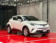2019 TOYOTA CHR 1.8 MID รุ่น TOP เบนซิน รถมือเดียวป้ายแดง วิ่งน้อย สภาพป้ายแดง ไม่มีอุบัติเหตุครับ