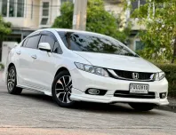 Honda Civic FB 1.8E เครื่องยนต์: เบนซิน เกียร์:AT ปี:2015 สี:ขาว 