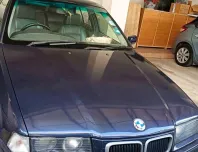 1994 BMW 3 Series 1.8 318i รถเก๋ง 4 ประตู 