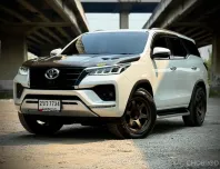 Toyota Fortuner 2.4 V 2022 ราคาพิเศษสุด ฟรีดาวน์