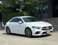 2023 BENZ A200 AMG รถมือเดียวออกป้ายแดง สภาพป้ายแดง วิ่งน้อย เข้าศูนย์ทุกระยะ รถไม่มีอุบัติเหตุครับ