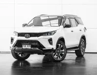 2022 TT FORTUNER 2.4 LEGENDER BLACKTOP 4WD A/T