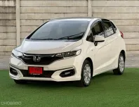 Honda Jazz 1.5 i-VTEC ปี 2019 สีขาว สภาพใหม่ ไมล์แท้ มือเดียว ป้ายแดง  