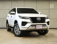2021 Toyota FORTUNER 2.4 V 4WD SUV AT ไมล์แท้ 3 หมื่น รุ่น TOP สุดเครื่องยนต์ 2.4 B7831