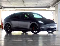2023 Tesla Model Y Performance รถเก๋ง 4 ประตู รถบ้านมือเดียว 