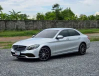 MERCEDES-BENZ C220d Exclusive [W205] Facelift ปี 2019 ซีดานหรู เครื่องดีเซลสุดประหยัด ออฟชั่นจัดเต็ม