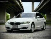 BMW 3 Series 320i LUXURY 2012 รถบ้านสภาพดี ไมล์แท้