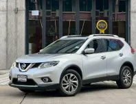 รถครอบครัวราคาถูก Nissan X-Trail 2.5V 4x4WD SUNROOF ปี 2015 