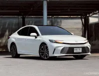 Toyota Camry 2.5 HEV Premium Luxury ปี 2025 รถสวย ไมล์น้อย เจ้าของขายเอง  