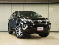 2016 Toyota FORTUNER 2.4 V SUV AT ไมล์แท้ สภาพโดยรวมสามารถเทียบเท่ากับรถปีใหม่ๆได้เลย B9899