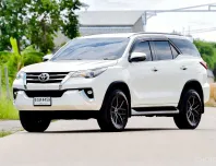 TOYOTA Fortuner 2.4 V 2WD 6A/T ปี 2019