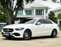 Mercedes-Benz C-Class C220d AMG Dynamic W206 ปี 2022 รถบ้านพร้อมใช้งาน 