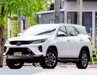 2022 Toyota Fortuner 2.4 Leader SUV รถสภาพดี มีประกัน 